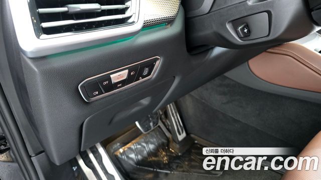 BMW X6 2023 — photo 29