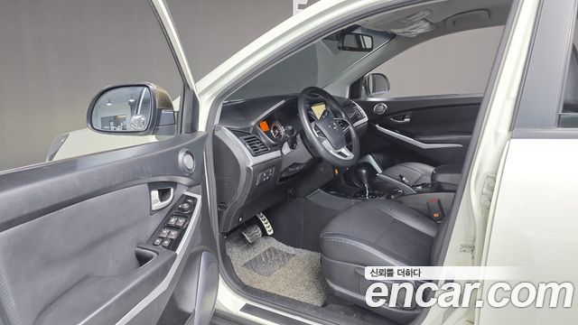 KG Mobility KORANDO 2017 — photo 17