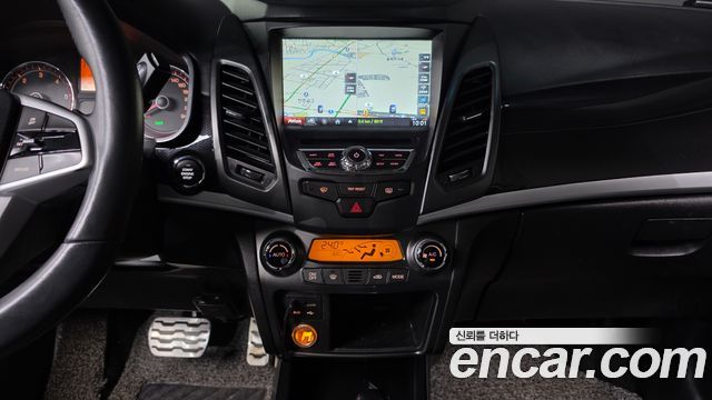 KG Mobility KORANDO 2017 — photo 21