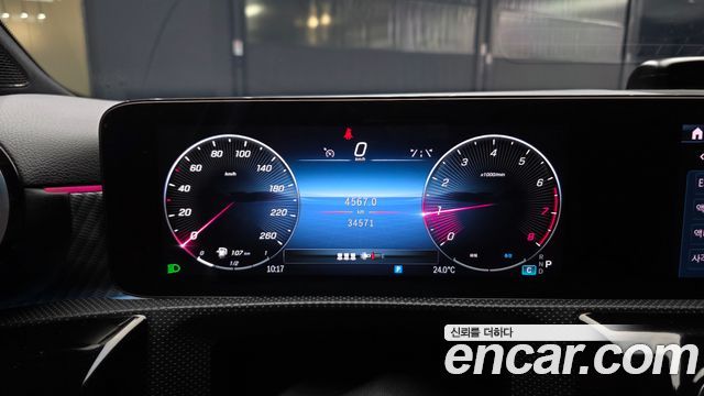 Mercedes-Benz A-Class 2025 — photo 11