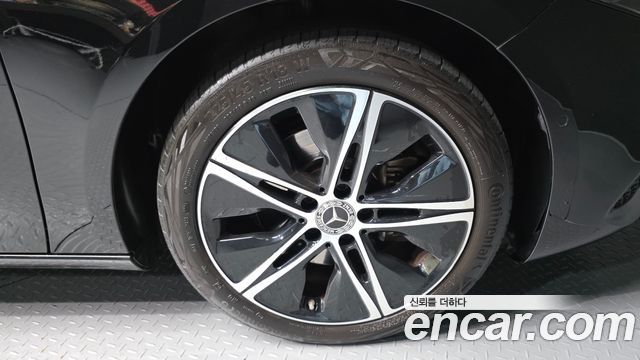 Mercedes-Benz A-Class 2025 — photo 7