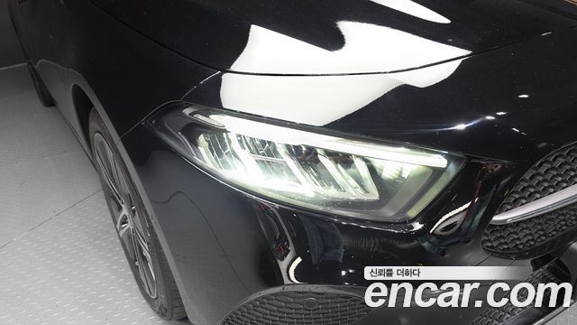 Mercedes-Benz A-Class 2025 — photo 8
