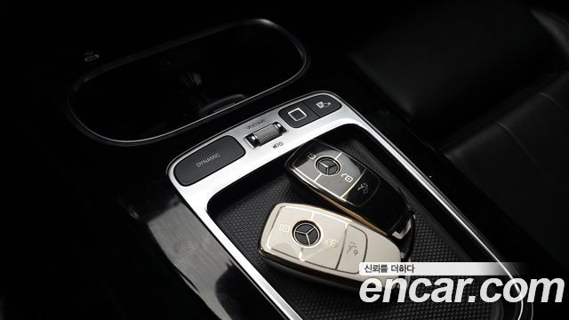 Mercedes-Benz A-Class 2025 — photo 27