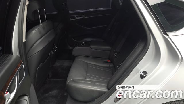 Hyundai Genesis 2016 — photo 18