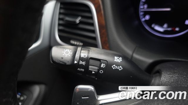 Hyundai Genesis 2016 — photo 26