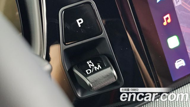Porsche Cayenne 2025 — photo 12