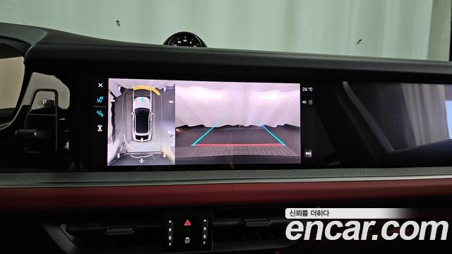 Porsche Cayenne 2025 — photo 21