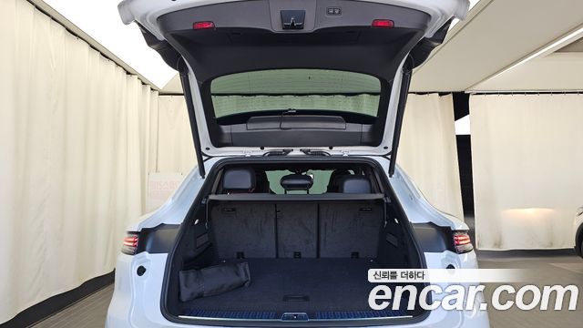 Porsche Cayenne 2025 — photo 26