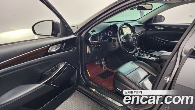 Kia K7 2018 — photo 12