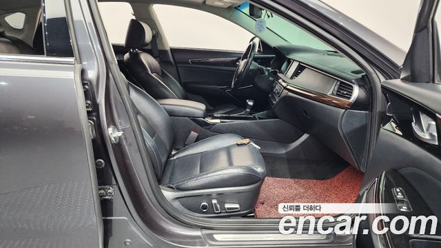 Kia K7 2018 — photo 15