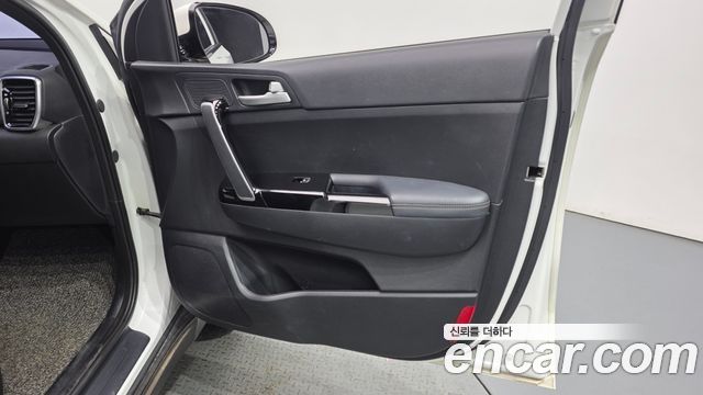 Kia Sportage 2019 — photo 14