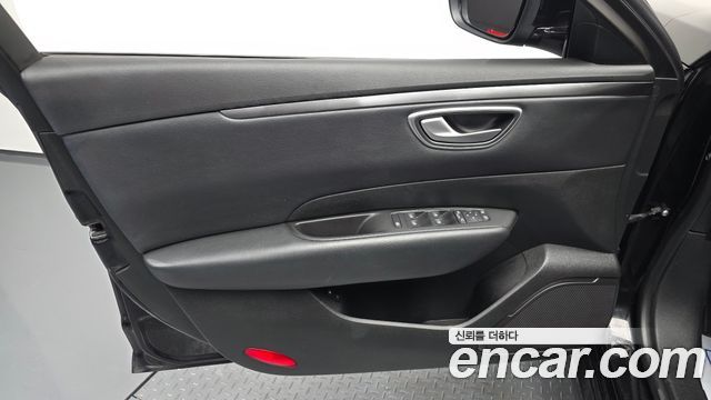 Renault Korea SM6 2019 — photo 14