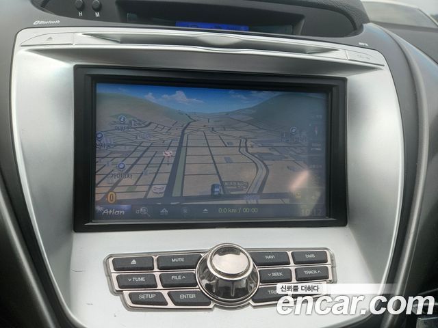 Hyundai AVANTE 2012 — photo 8