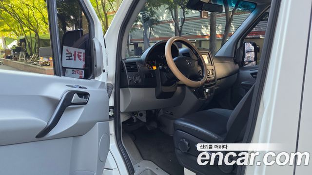 Mercedes-Benz Sprinter 2017 — photo 10