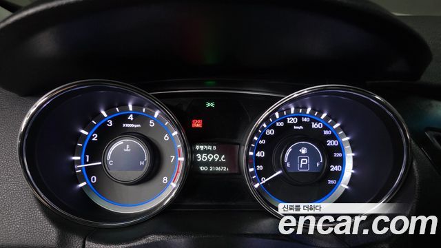 Hyundai Sonata 2013 — photo 8