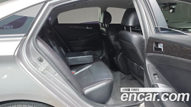 Hyundai Sonata 2013 — photo 19