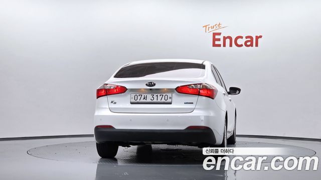 Kia K3 2015 — photo 4