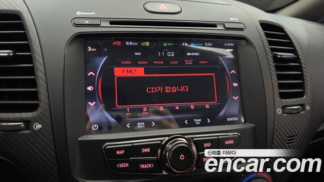 Kia K3 2015 — photo 23