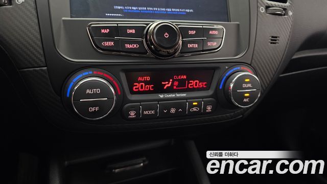 Kia K3 2015 — photo 24