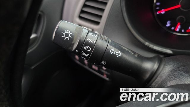 Kia K3 2015 — photo 26