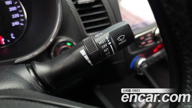 Kia K3 2015 — photo 27