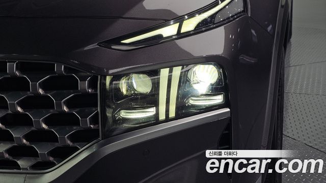 Hyundai Santafe 2021 — photo 8
