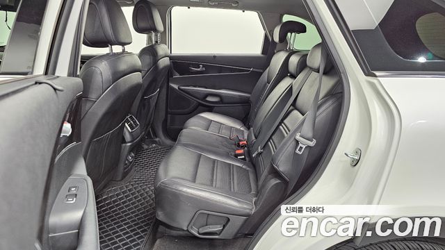 Kia Sorento 2015 — photo 17