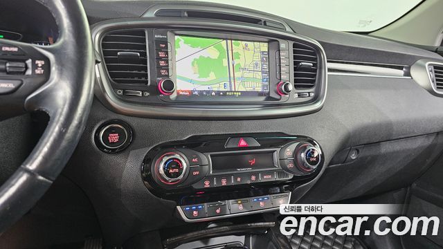 Kia Sorento 2015 — photo 18