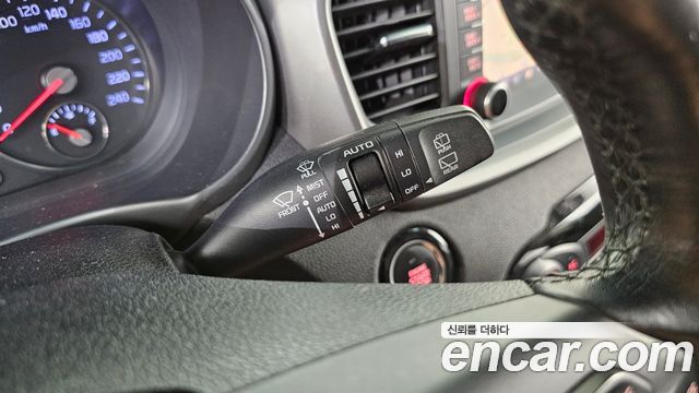 Kia Sorento 2015 — photo 28
