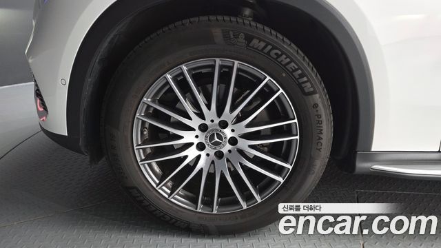 Mercedes-Benz GLC-Class 2025 — photo 5