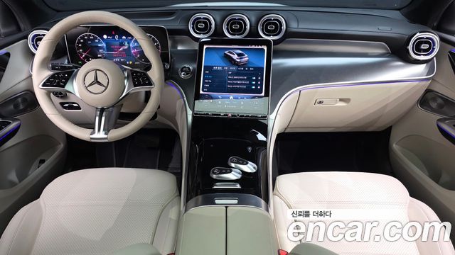 Mercedes-Benz GLC-Class 2025 — photo 10