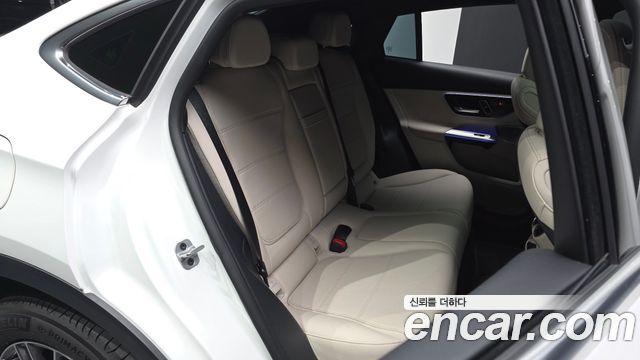 Mercedes-Benz GLC-Class 2025 — photo 17
