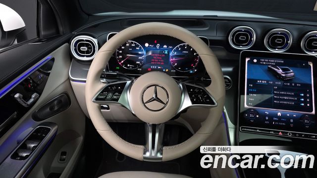 Mercedes-Benz GLC-Class 2025 — photo 20