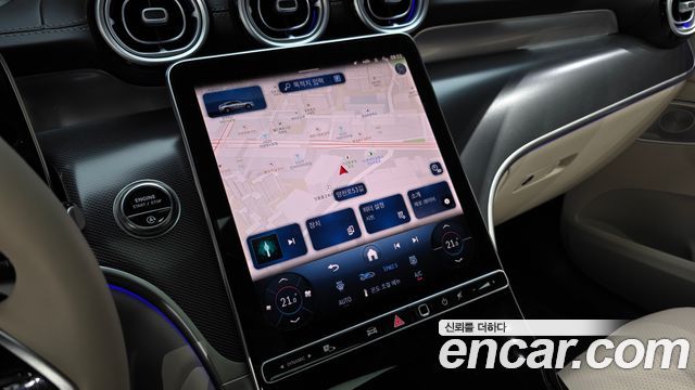 Mercedes-Benz GLC-Class 2025 — photo 21