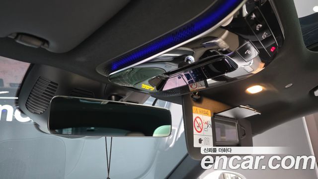 Mercedes-Benz GLC-Class 2025 — photo 23