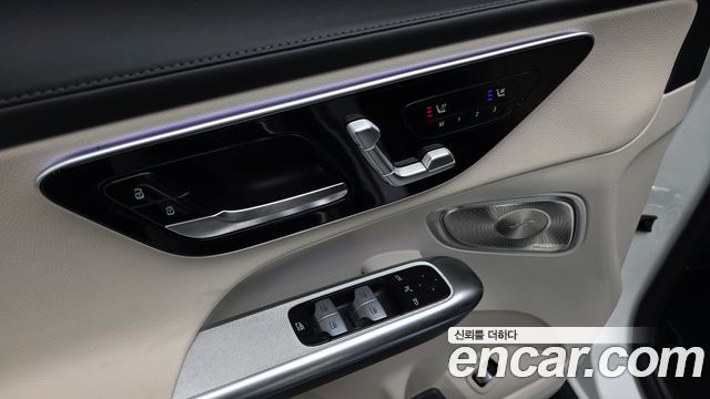 Mercedes-Benz GLC-Class 2025 — photo 38