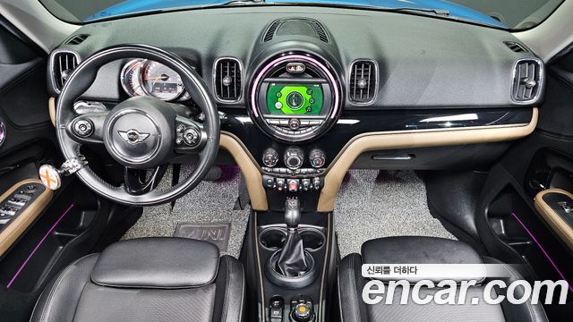 Mini Countryman 2018 — photo 7