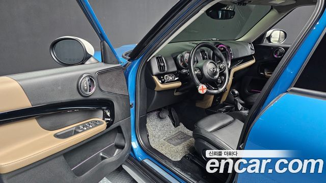 Mini Countryman 2018 — photo 10