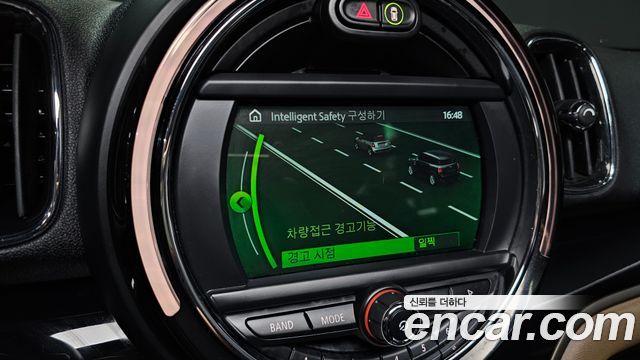 Mini Countryman 2018 — photo 16