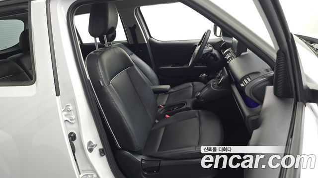 Hyundai Casper 2023 — photo 12