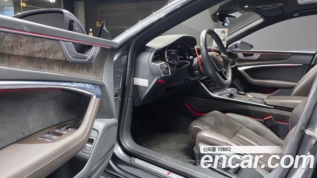 Audi A7 2020 — photo 13