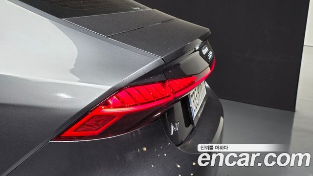 Audi A7 2020 — photo 9