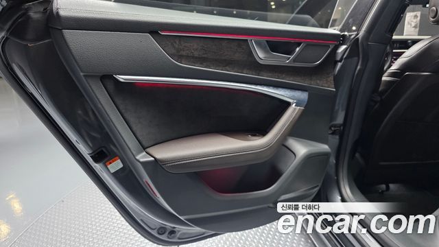 Audi A7 2020 — photo 15