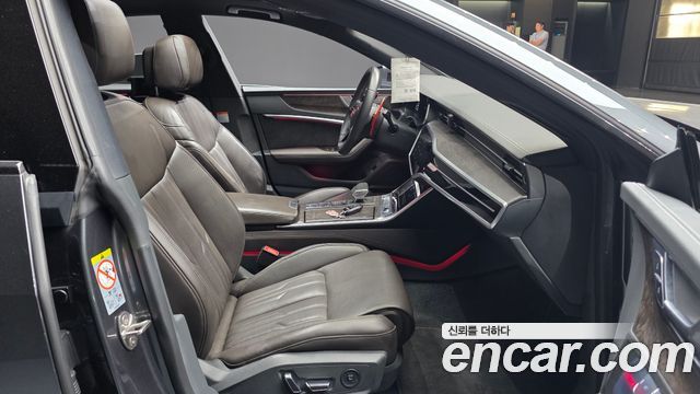 Audi A7 2020 — photo 16