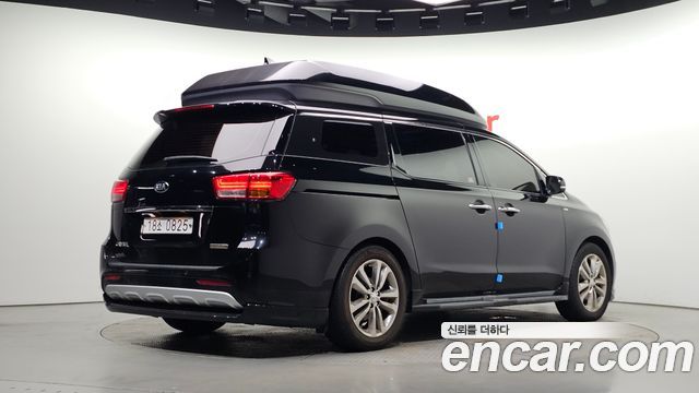 Kia Canival 2016 — photo 2