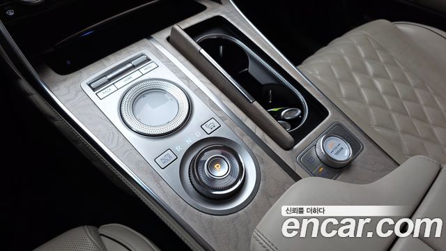Genesis GV80 2020 — photo 12