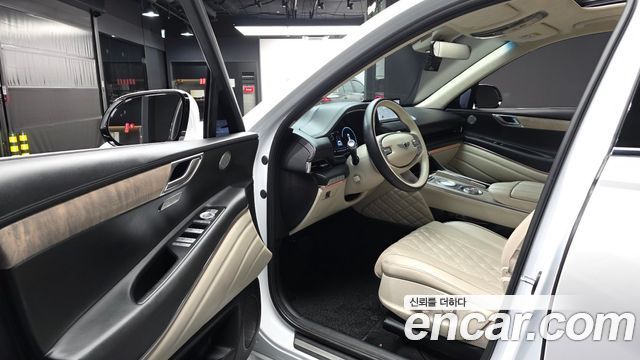 Genesis GV80 2020 — photo 13