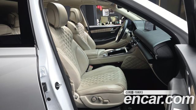 Genesis GV80 2020 — photo 17