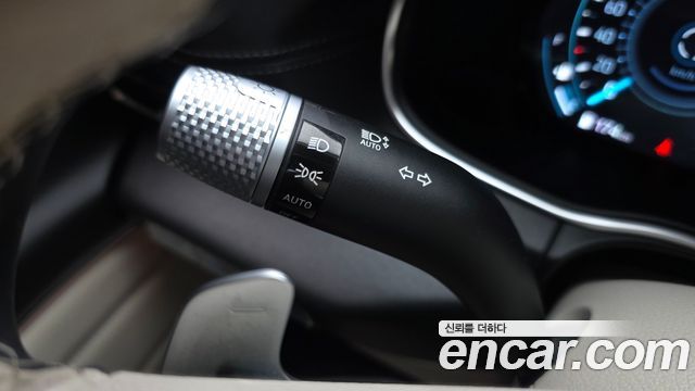 Genesis GV80 2020 — photo 28