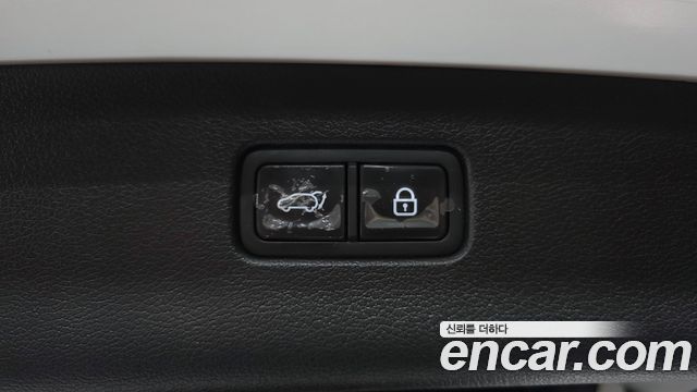 Genesis GV80 2020 — photo 30